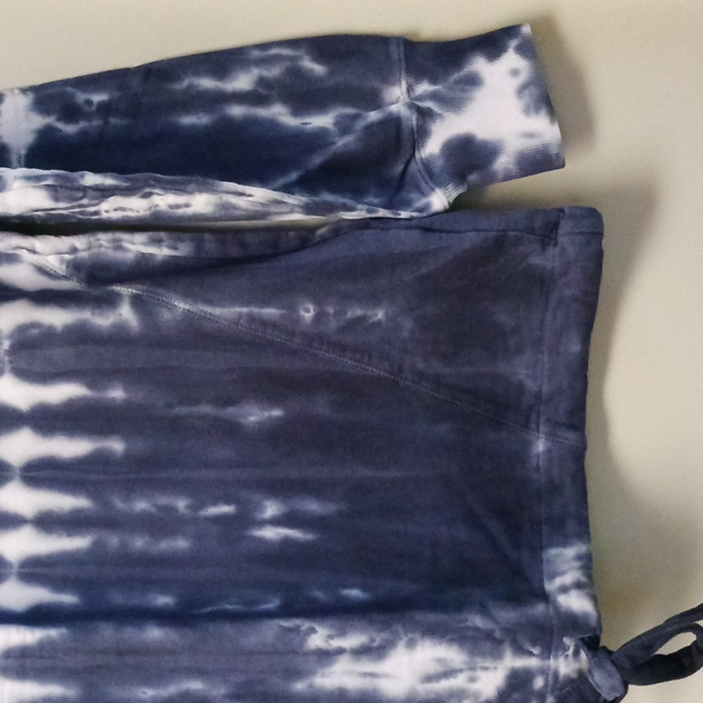 C&C California Tie Dye Blue White Sweatshirt Size L - Picture 9 of 15